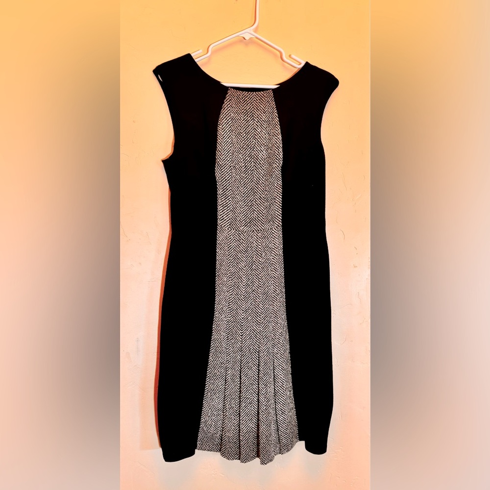 Black and White Sleeveless Dress